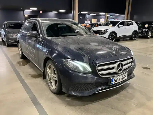 Mercedes-Benz E