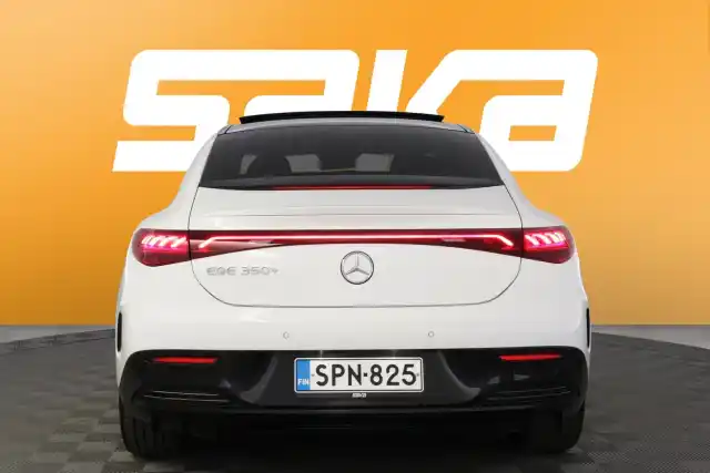 Valkoinen Sedan, Mercedes-Benz EQE – SPN-825