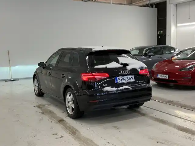 Musta Viistoperä, Audi A3 – SPN-852