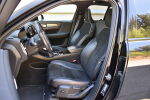 Musta Maastoauto, Volvo XC40 – SPP-613, kuva 3