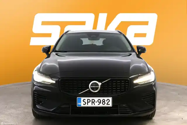 Musta Farmari, Volvo V60 – SPR-982