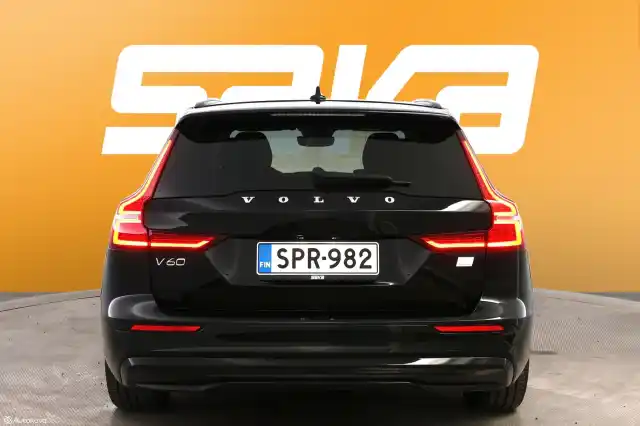 Musta Farmari, Volvo V60 – SPR-982