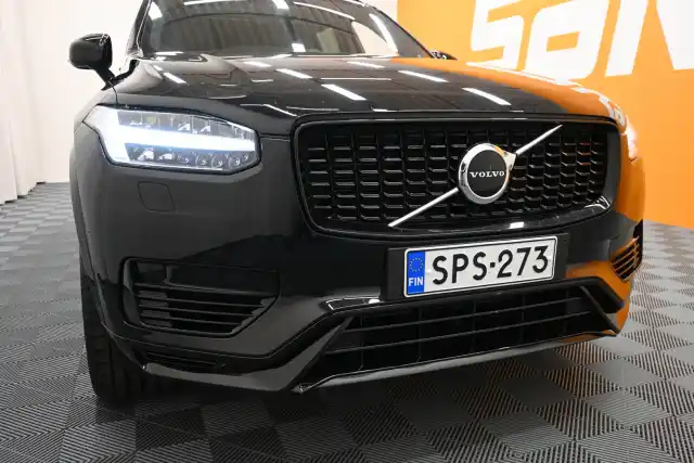 Musta Maastoauto, Volvo XC90 – SPS-273