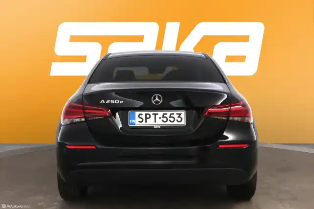 Musta Sedan, Mercedes-Benz A – SPT-553