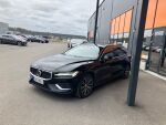 Musta Farmari, Volvo V60 – SPU-561, kuva 2