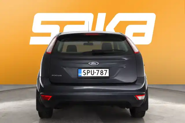 Harmaa Viistoperä, Ford Focus – SPU-787