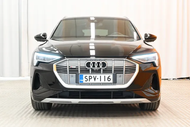Musta Maastoauto, Audi e-tron – SPV-116