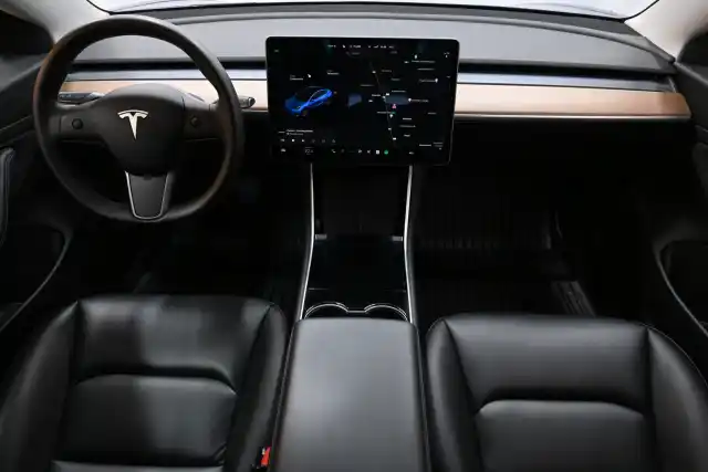 Sininen Viistoperä, Tesla Model 3 – SPV-606