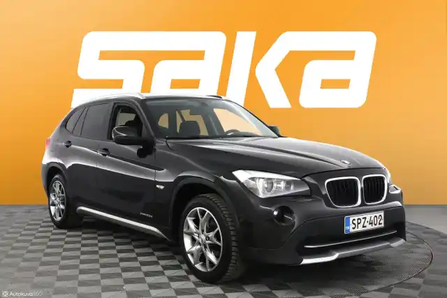 Musta Maastoauto, BMW X1 – SPZ-402