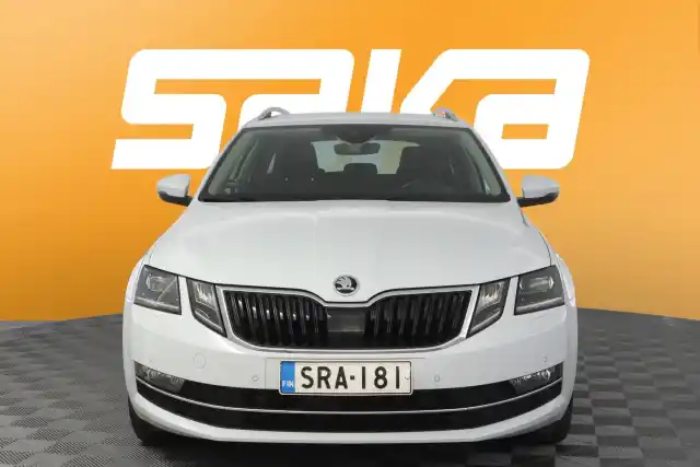 Valkoinen Farmari, Skoda Octavia – SRA-181