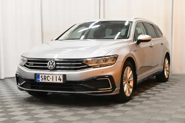 Hopea Farmari, Volkswagen Passat – SRC-114