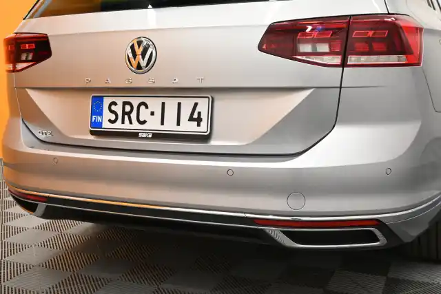 Hopea Farmari, Volkswagen Passat – SRC-114