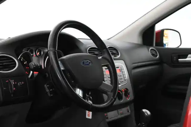 Punainen Viistoperä, Ford Focus – SSY-311