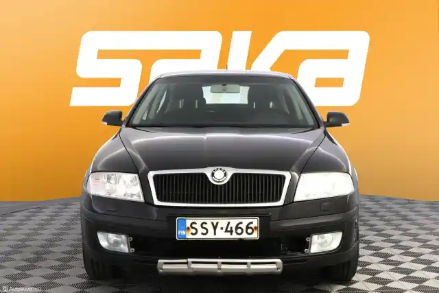 Musta Viistoperä, Skoda Octavia – SSY-466