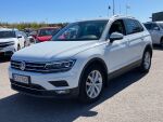 Valkoinen Maastoauto, Volkswagen Tiguan – STZ-702, kuva 3