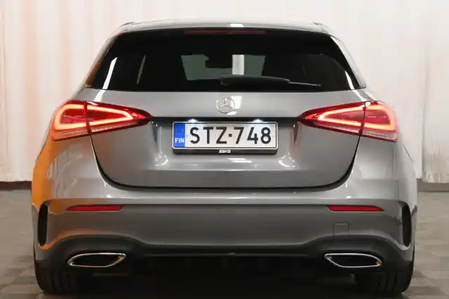 Harmaa Viistoperä, Mercedes-Benz A – STZ-748