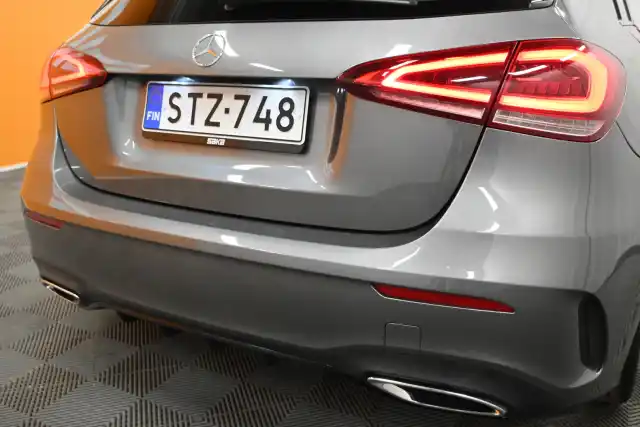 Harmaa Viistoperä, Mercedes-Benz A – STZ-748