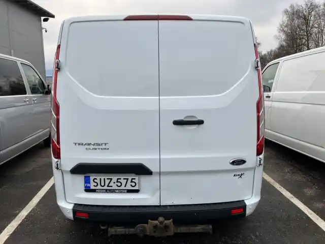 Valkoinen Pakettiauto, Ford Transit Custom – SUZ-575