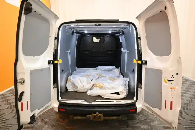 Valkoinen Pakettiauto, Ford Transit Custom – SUZ-575