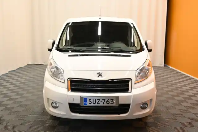 Valkoinen Pakettiauto, Peugeot Expert – SUZ-763