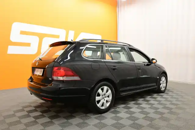 Musta Farmari, Volkswagen Golf – SVY-158