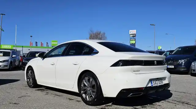 Valkoinen Sedan, Peugeot 508 – SXZ-358