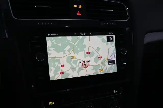 Harmaa Viistoperä, Volkswagen Golf – SXZ-895