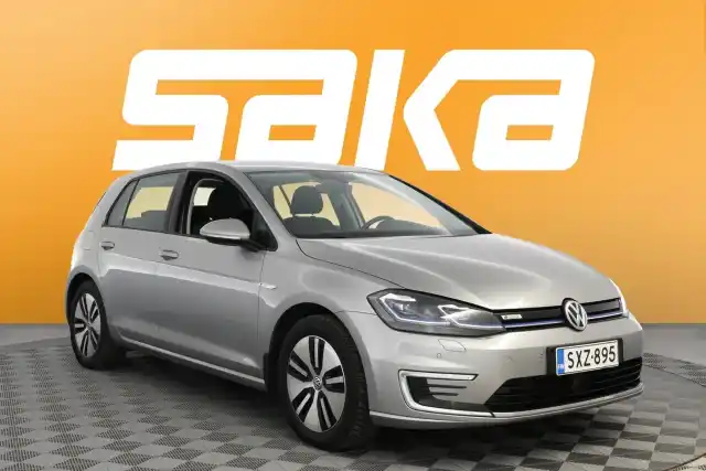 Harmaa Viistoperä, Volkswagen Golf – SXZ-895
