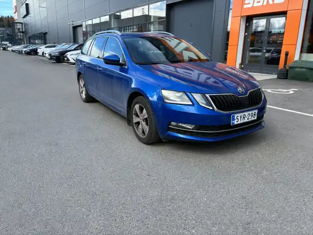 Sininen Farmari, Skoda Octavia – SYR-298