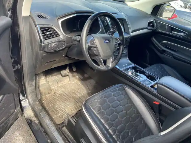 Musta Maastoauto, Ford Edge – SYR-566