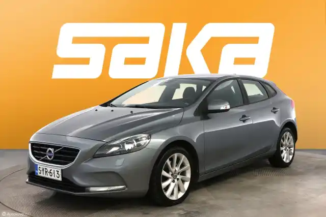 Harmaa Viistoperä, Volvo V40 – SYR-613