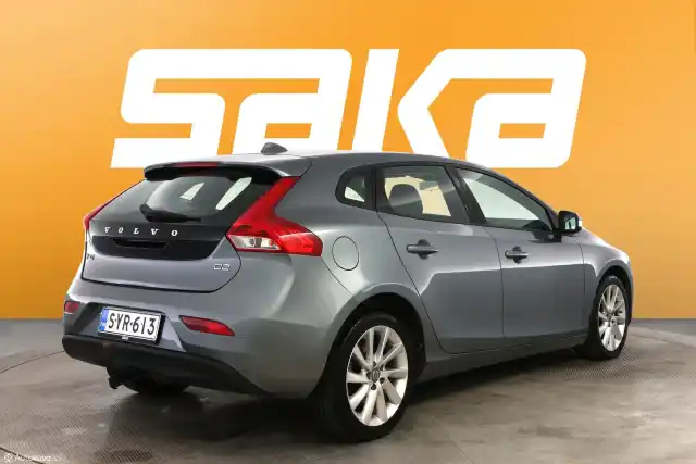 Harmaa Viistoperä, Volvo V40 – SYR-613