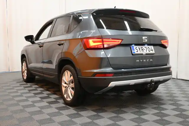 Harmaa Maastoauto, Seat Ateca – SYR-704