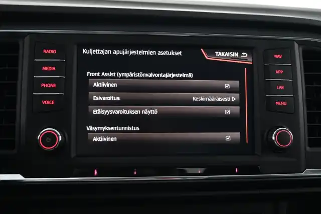 Musta Maastoauto, Seat Ateca – SYR-705