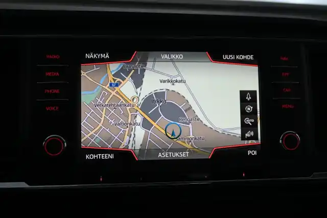 Musta Maastoauto, Seat Ateca – SYR-705