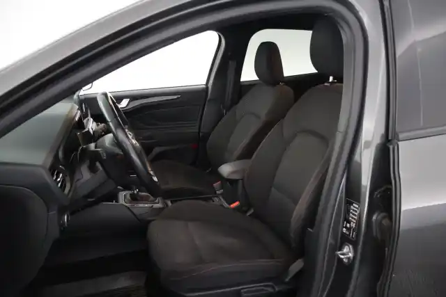 Harmaa Farmari, Ford Focus – SYS-286