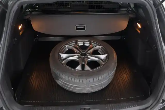 Harmaa Farmari, Ford Focus – SYS-286