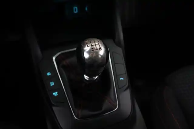 Harmaa Farmari, Ford Focus – SYS-286