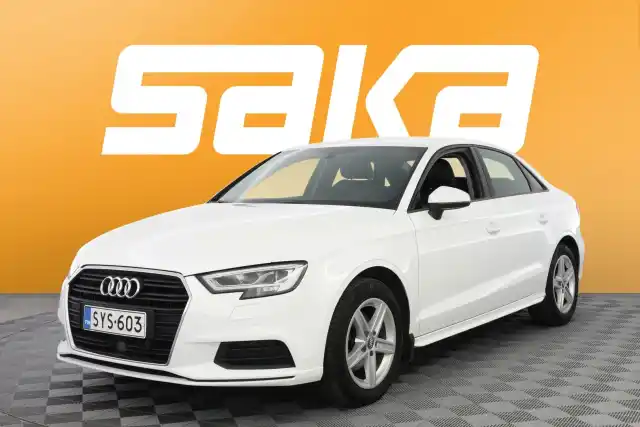 Valkoinen Sedan, Audi A3 – SYS-603