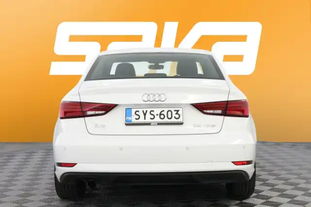 Valkoinen Sedan, Audi A3 – SYS-603