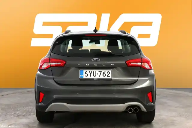 Harmaa Viistoperä, Ford Focus – SYU-762