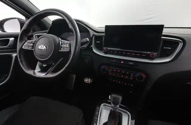 Sininen Farmari, Kia ProCeed – SYV-167