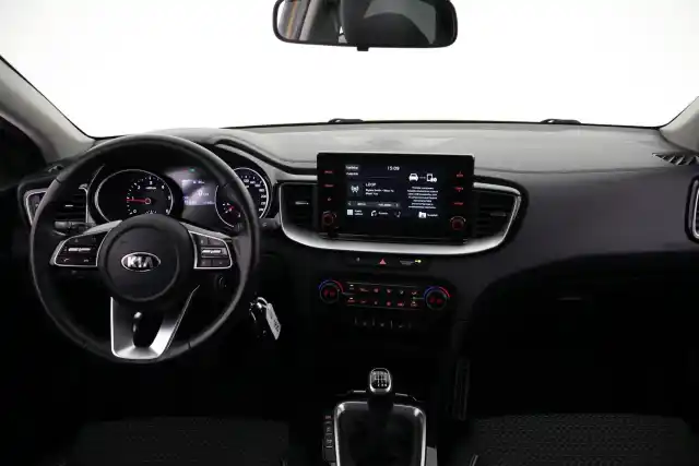 Keltainen Viistoperä, Kia XCeed – SYV-177