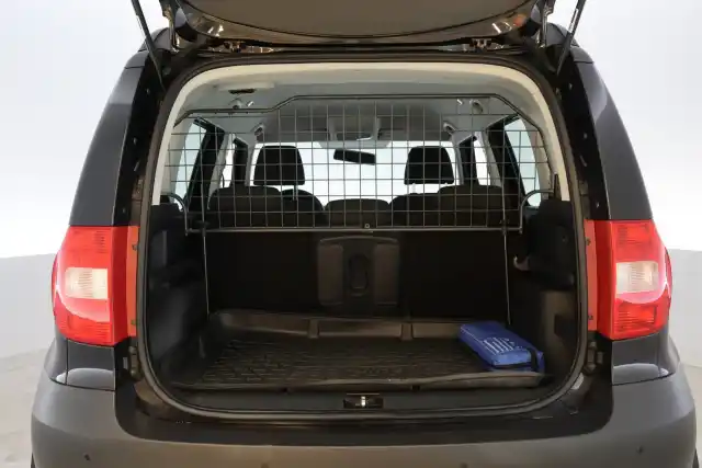 Musta Maastoauto, Skoda Yeti – SYV-321
