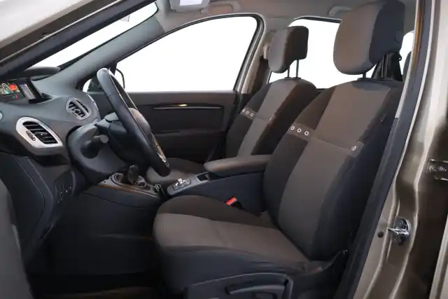 Beige Tila-auto, Renault Scenic – SYX-548