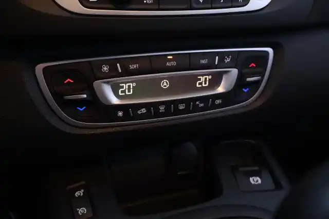 Beige Tila-auto, Renault Scenic – SYX-548
