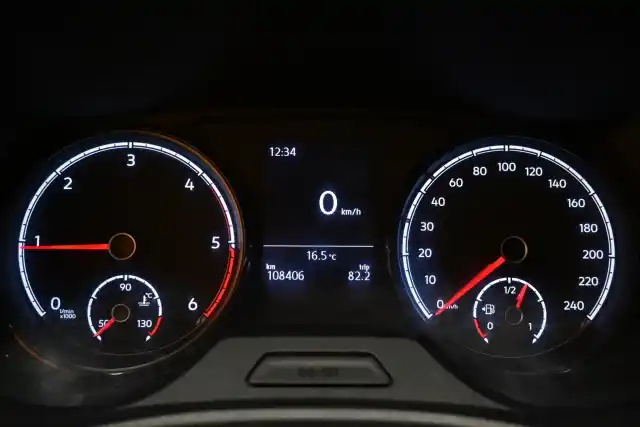 Musta Pakettiauto, Volkswagen Transporter – SYX-816