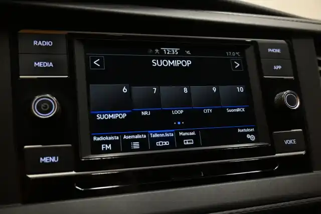Musta Pakettiauto, Volkswagen Transporter – SYX-816