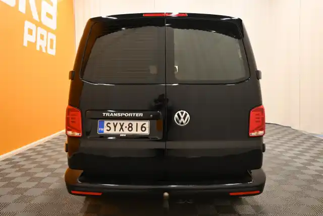 Musta Pakettiauto, Volkswagen Transporter – SYX-816