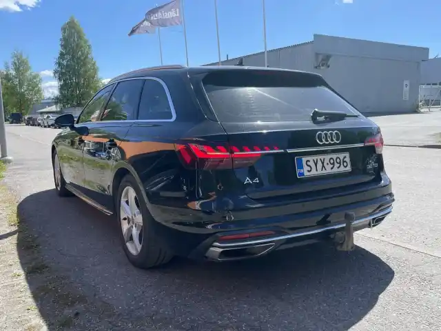 Musta Farmari, Audi A4 – SYX-996